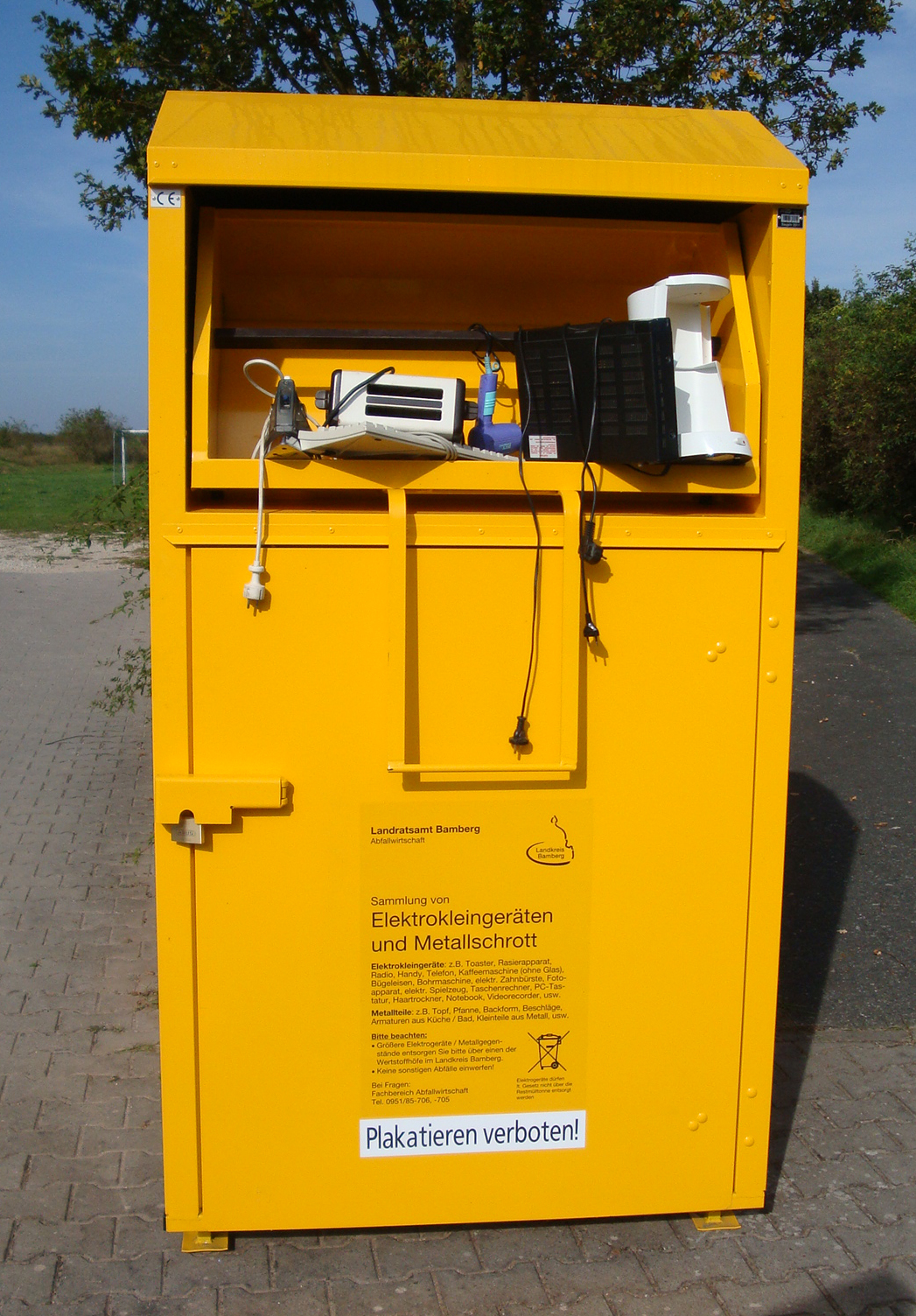 Kleinschrott Container